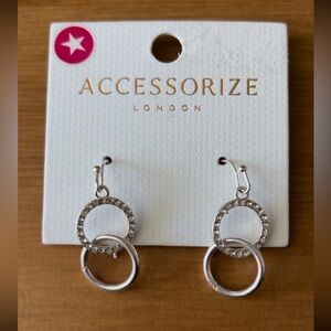 Accessorize London earring set
